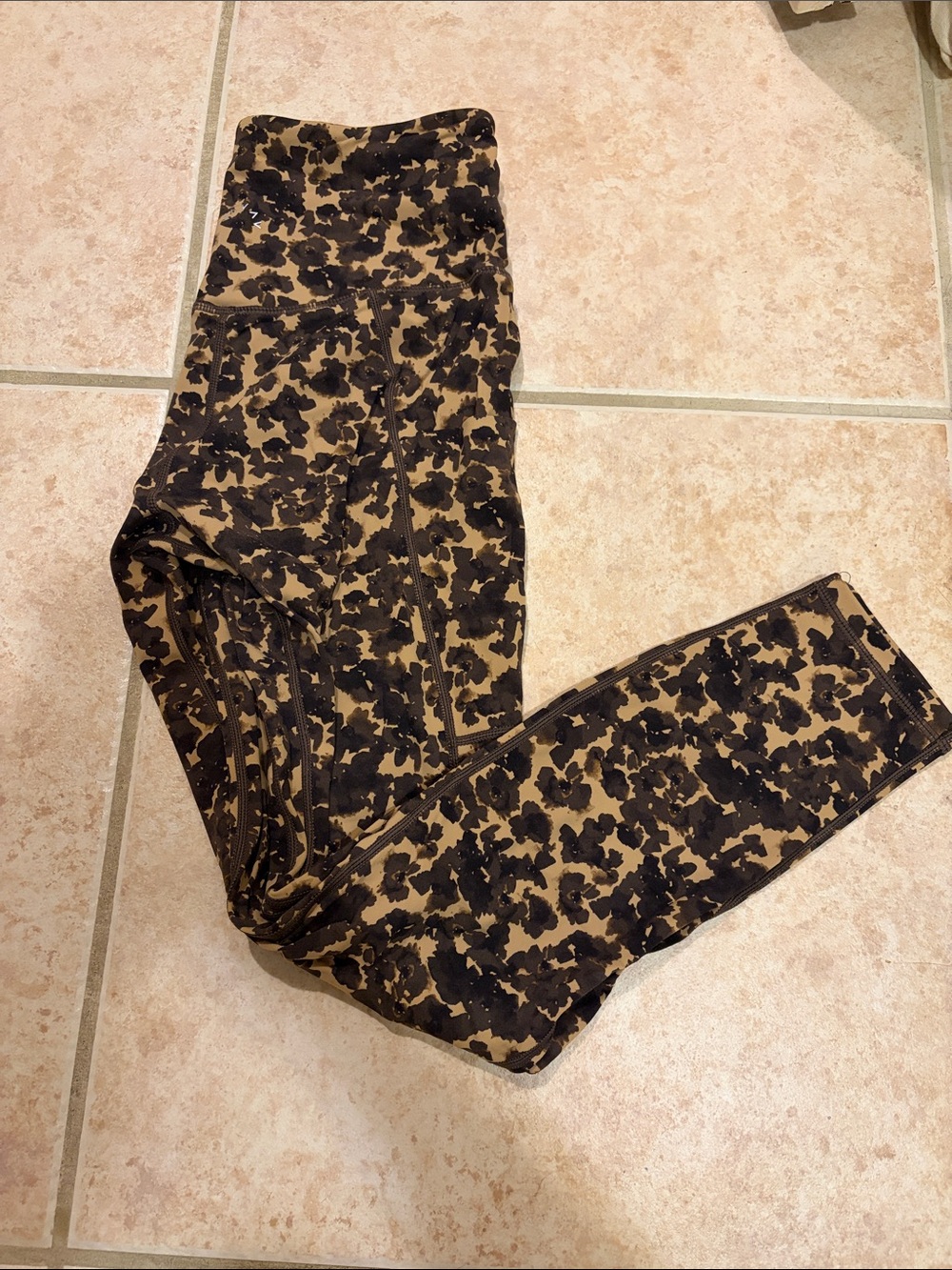 Varley Cheetah Leggings